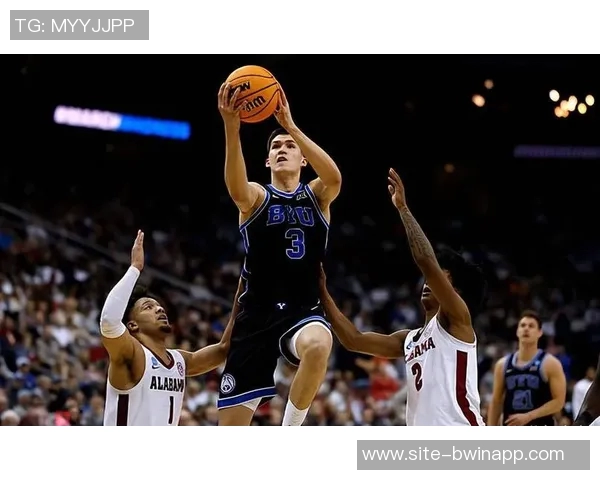 杰明首轮8号秀表现出色17投7中砍下23分创篮网新秀三分纪录