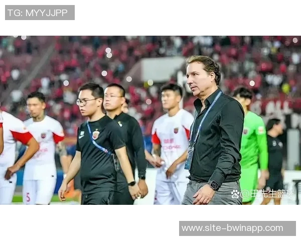 乌多吉谈维卡里奥执教前景强调成功依赖球队自身努力与球迷支持